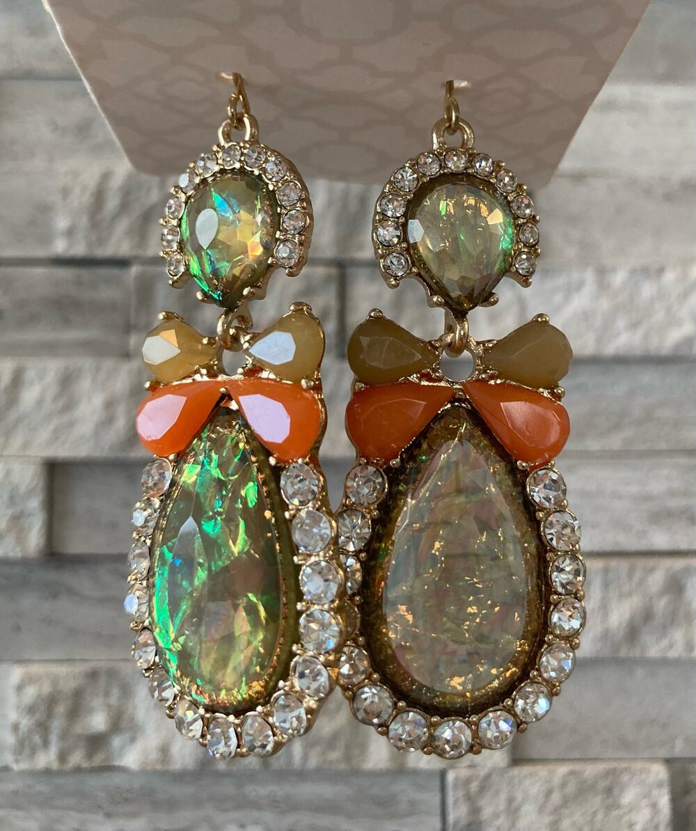 Stony Earrings Iridescent NWT Stunning